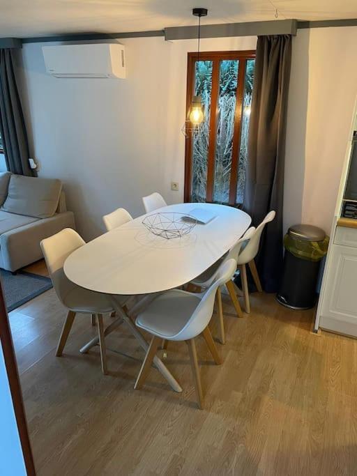 Gezellig Chalet Op De Prachtige Veluwe Putten Luaran gambar